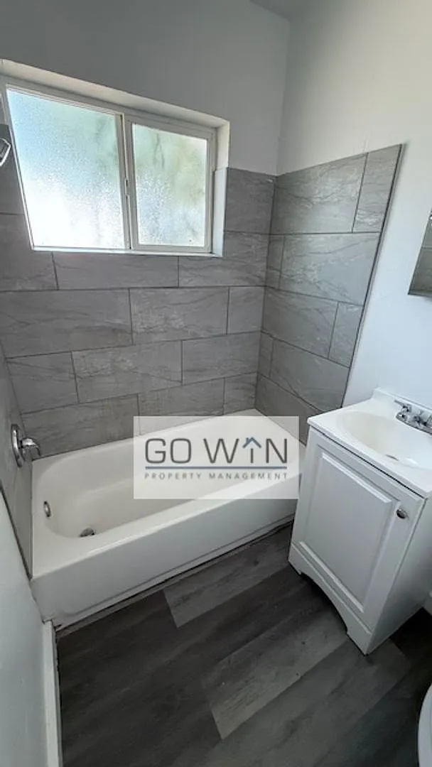 2310 East Roosevelt Street — Photo 2