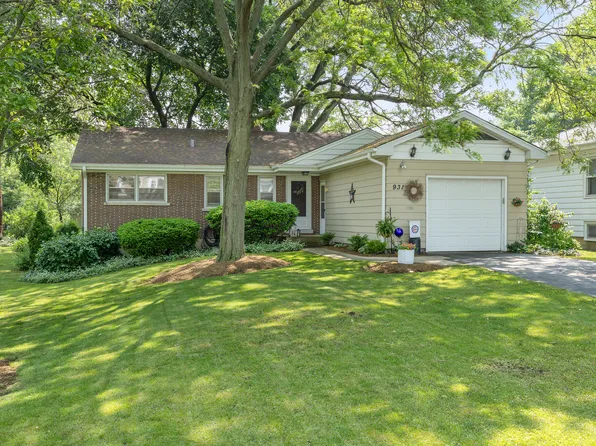 931 Sunset Rd, Wheaton, IL 60189