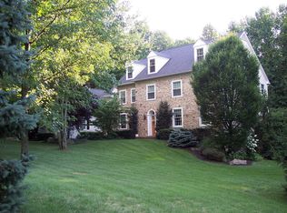 1504 Bette Ln, Hellertown, PA 18055