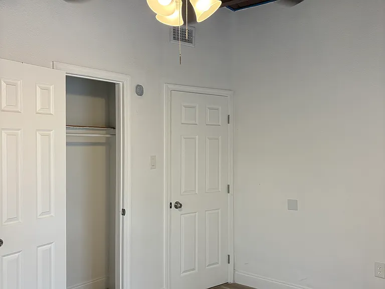 2316 Altamont Ave #R — Photo 6