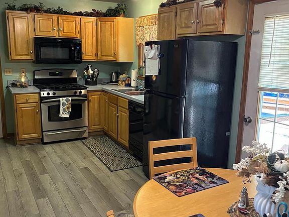 5th image of 311 Cherry St