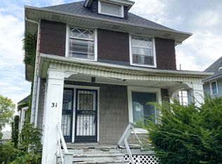 31 S 17th Ave, Maywood, IL 60153