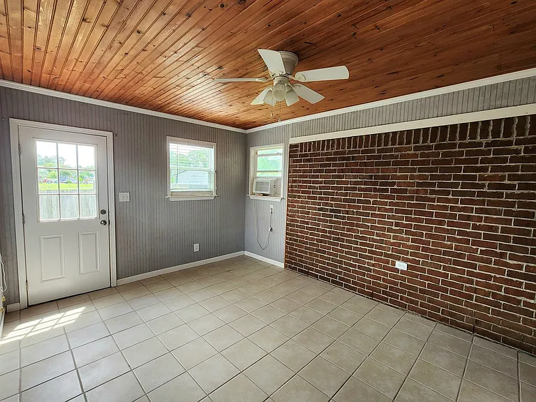 1732 Abbey Loop — Photo 19