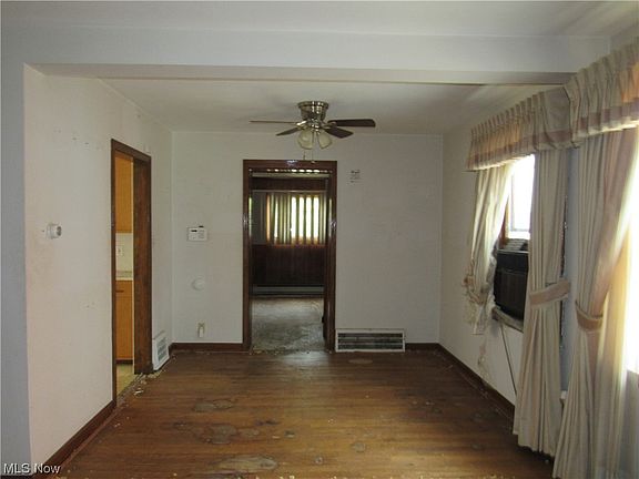 5th image of 5454 Beechwood Ave