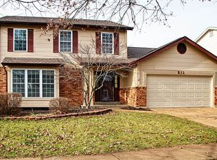 211 Jacob Ln, Ballwin, MO 63021