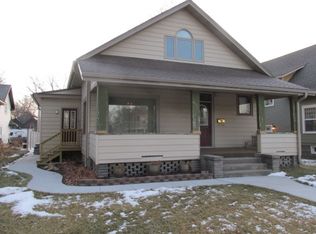 1319 Lake Ave, Gothenburg, NE 69138