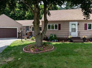 38 Avon Dr, Nashua, NH 03064