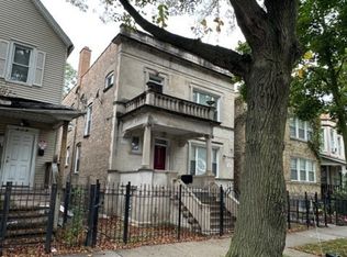 822 N Leclaire Ave, Chicago, IL 60651