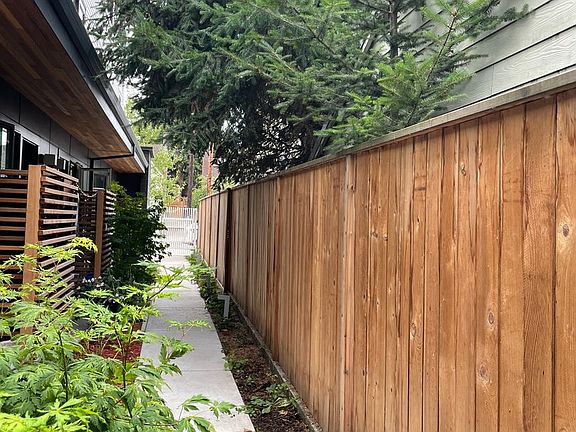 3rd image of 1213 N Alberta St #106