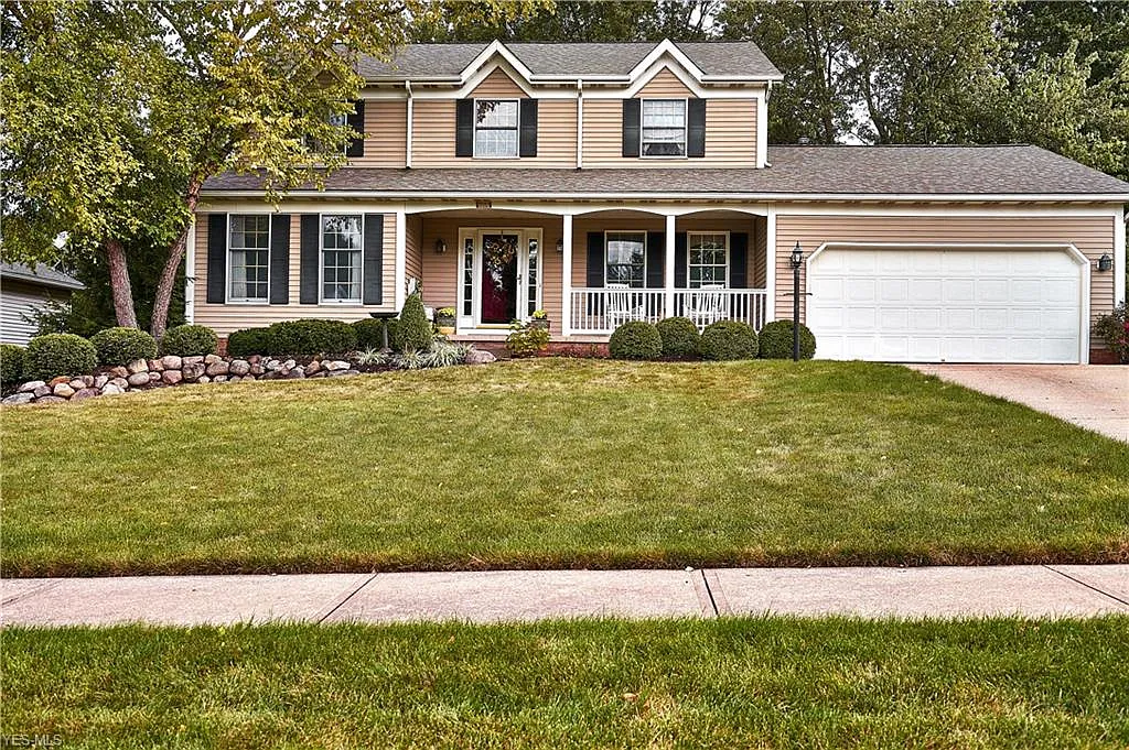 3187 N Park Ln photo 1