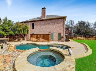 404 Lacebark Dr, Irving, TX 75063