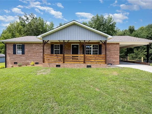 6563 Suits Rd, Archdale, NC 27263