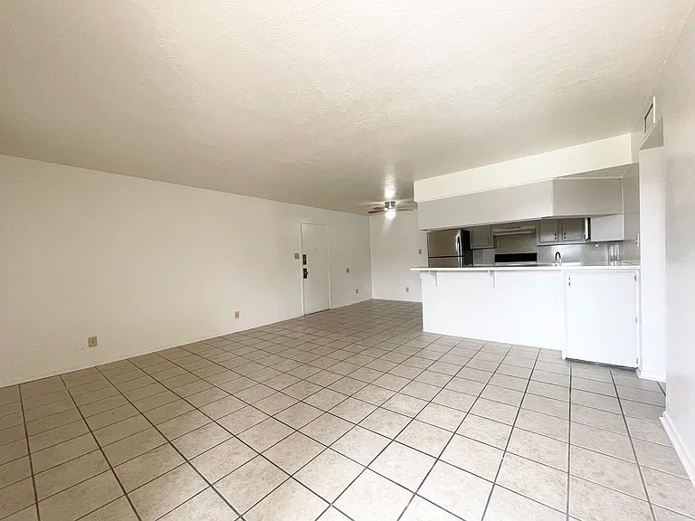 1229 Wilson St #2 — Photo 2