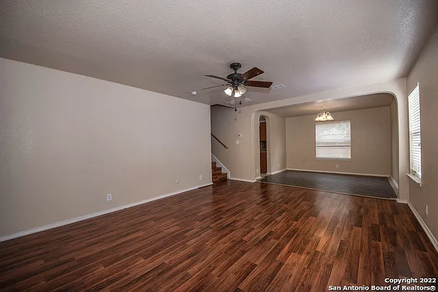 518 Reba — Photo 3