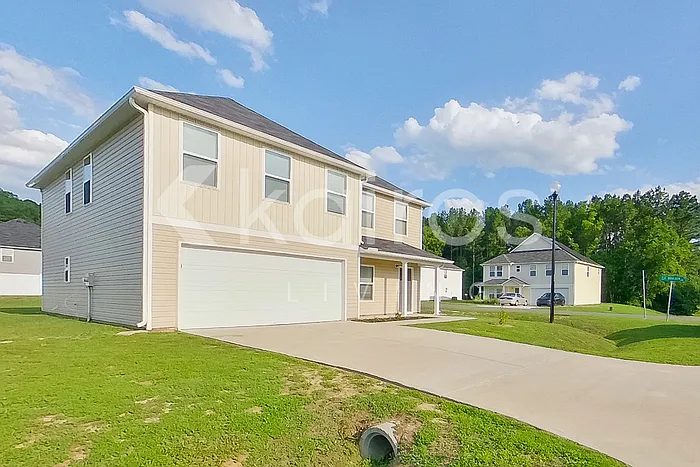 334 Waterfall Rd — Photo 2
