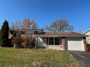 17504 Oakwood Dr, Hazel Crest, IL 60429