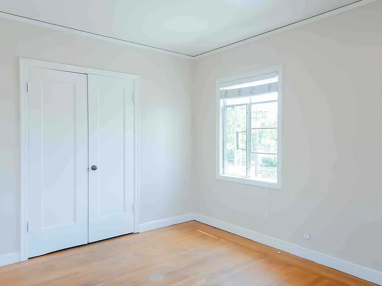 J Street Apartments — Photo 16