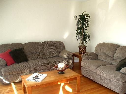 Bright & Spacious Family Room