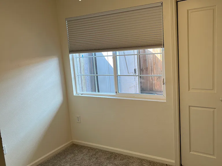 426 Riverview Ave — Photo 4