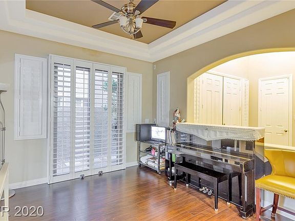 5th image of 11248 Hedgemont Ave