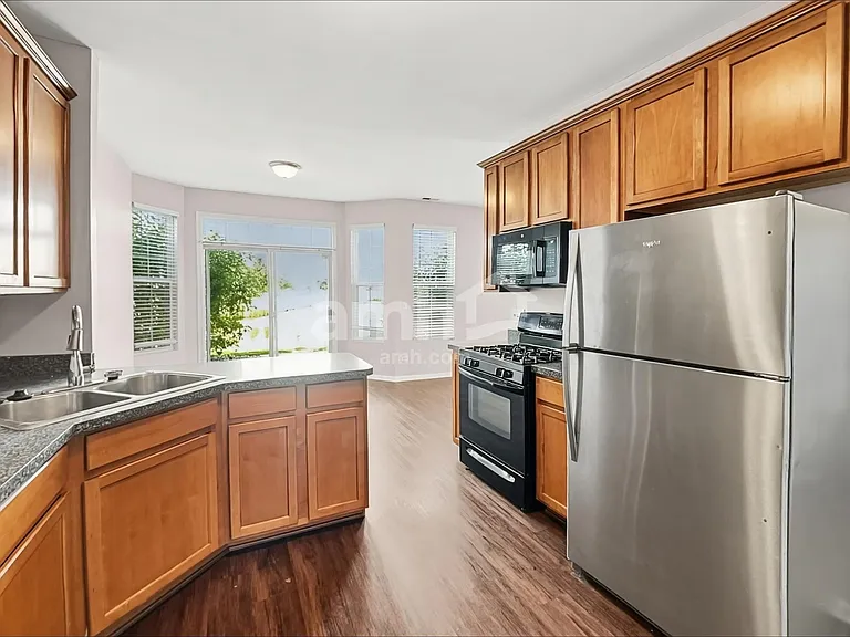 15356 Kenmare Cir — Photo 3