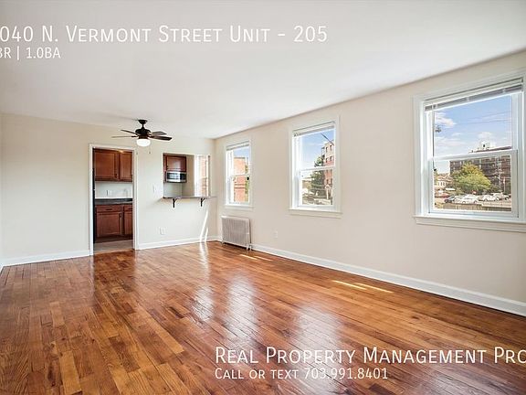 2nd image of 2040 N Vermont St Unit 205
