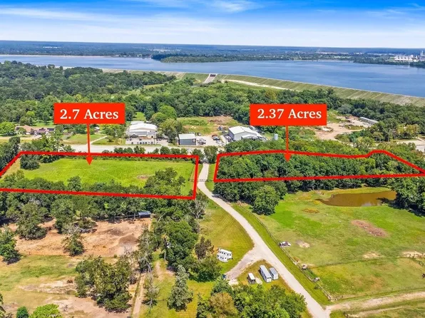 Fm 1097 Rd W, Willis, TX 77318