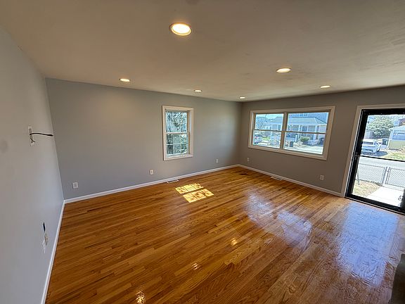 5th image of 47 Coolridge Rd