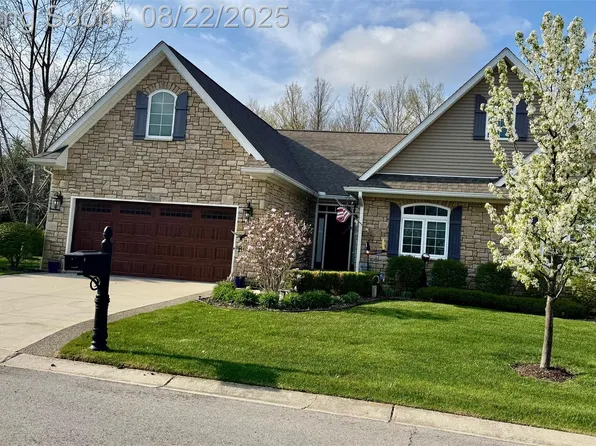 76 Fox Hollow Dr, Metamora, MI 48455
