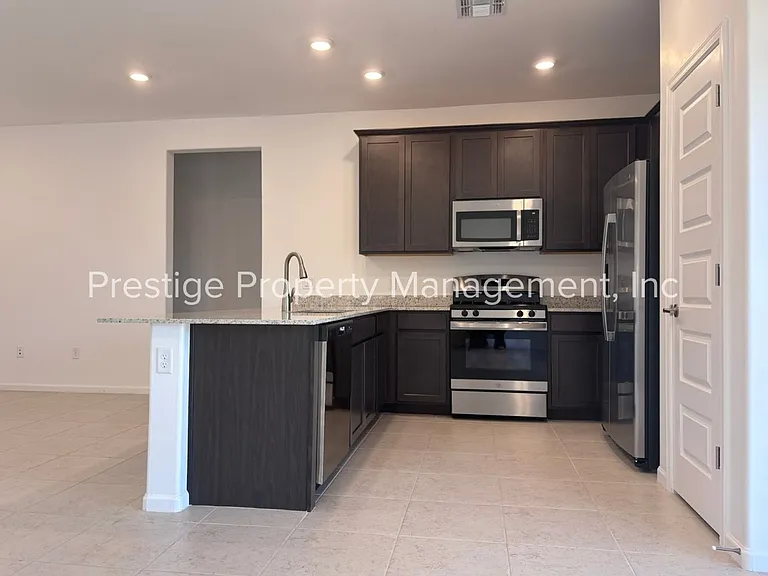 7102 W Star Garden Way — Photo 3