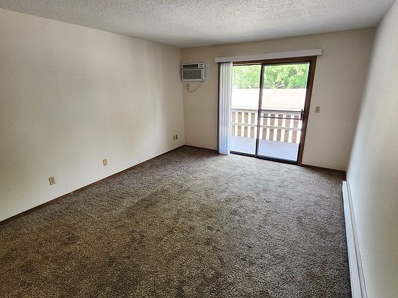 4th image of 847 Driftwood Dr #6
