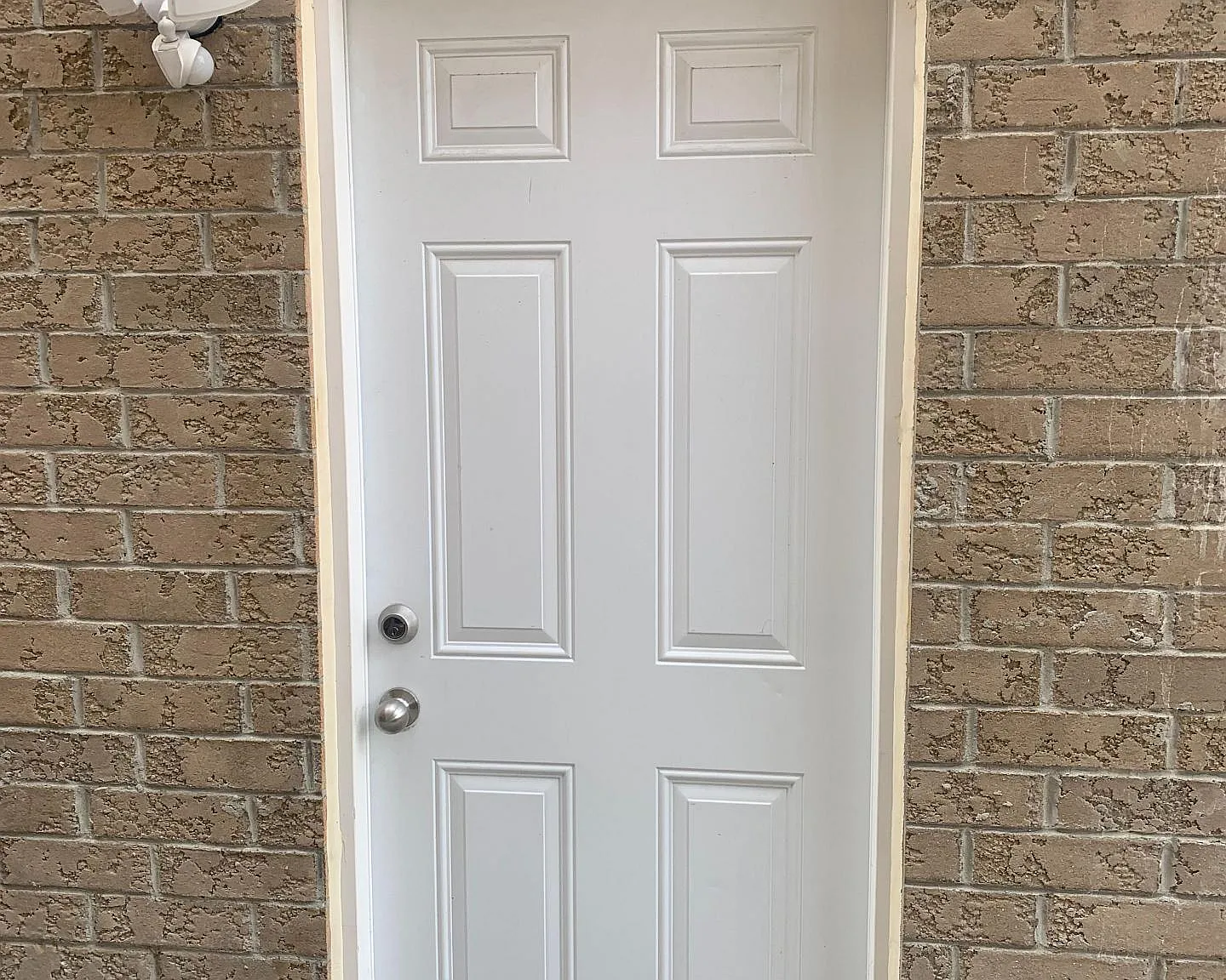 2 bed, $1,600 — Photo 4