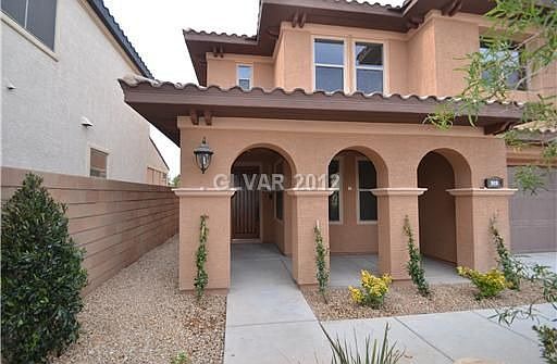 3rd image of 919 Via Canale Dr
