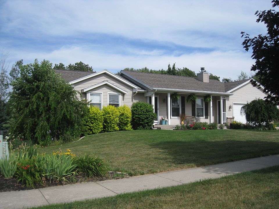 1st image of 2578 Randall Ave NW