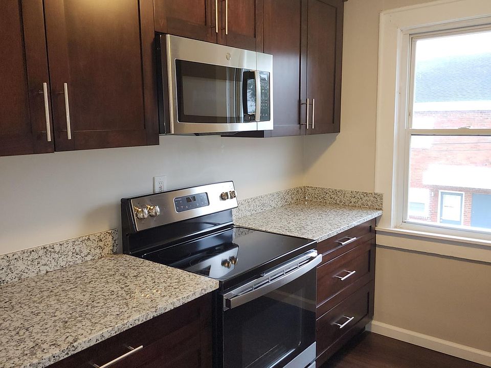 1st image of 1945 E Ocean View Ave APT 3