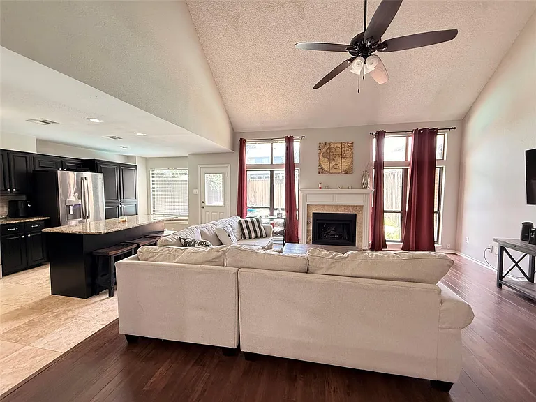 4209 Mulberry Dr — Photo 7