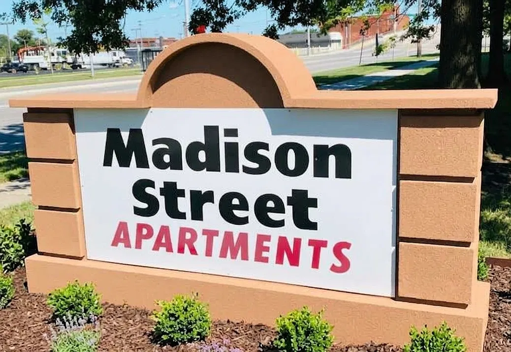 Madison Street Apartments — Photo 1