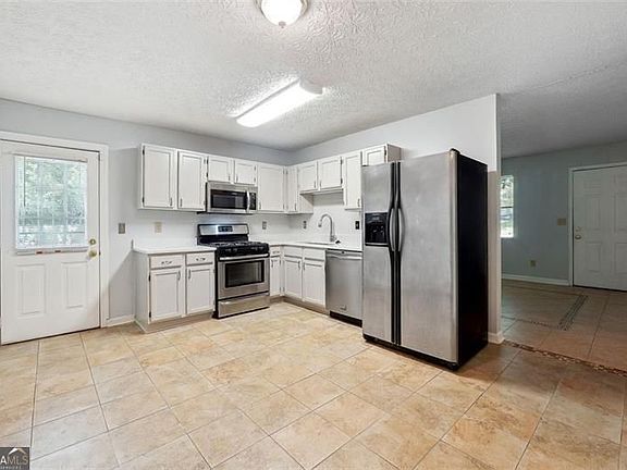 5th image of 3107 Del Monico Dr