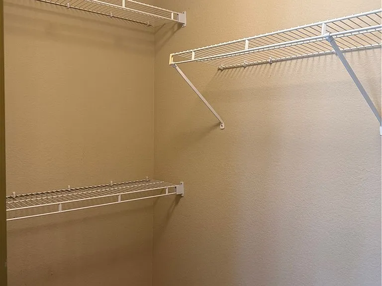 2425 Showcase Dr — Photo 39