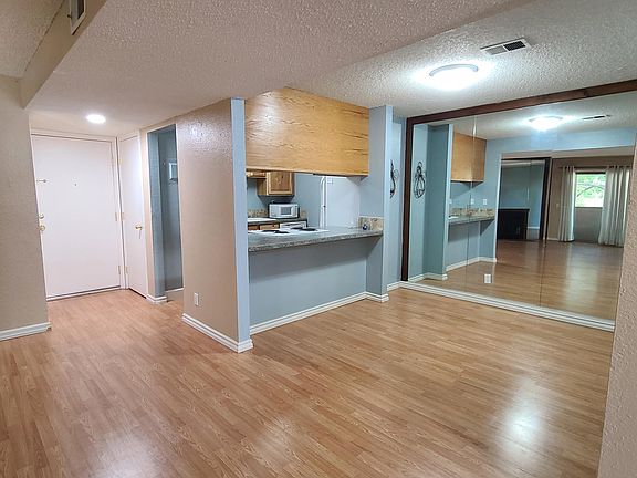 2nd image of 3837 Montgomery Blvd NE APT 626
