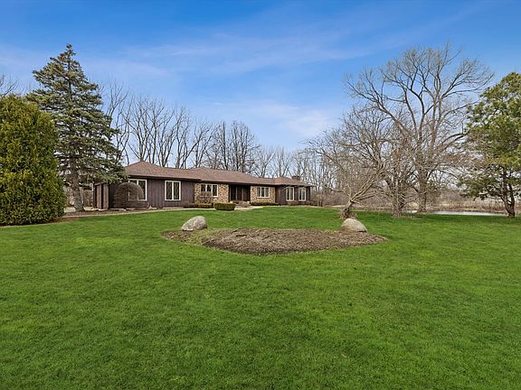 4th image of 7517 Pheasant Dr