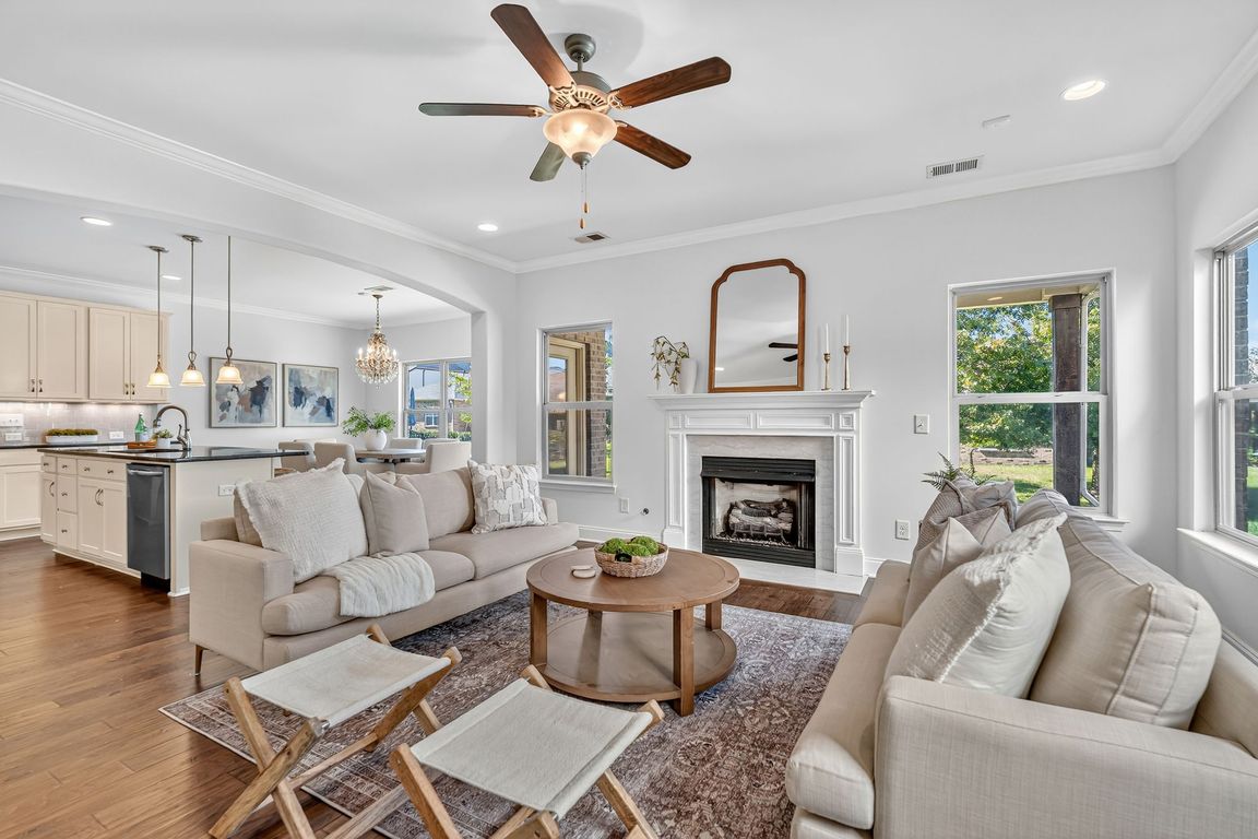 next background image