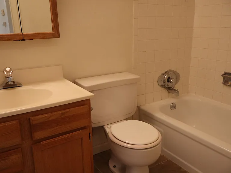 1705 Heatheridge Rd #M303 — Photo 10