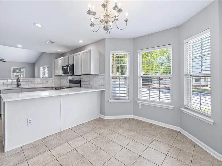 205 Sonata Cir — Photo 13