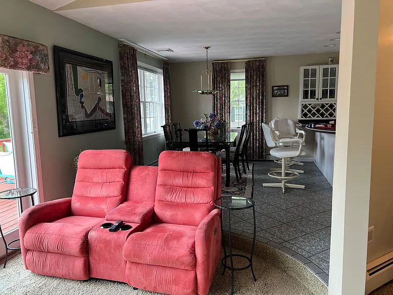 138 Oakland Farm Rd — Photo 6