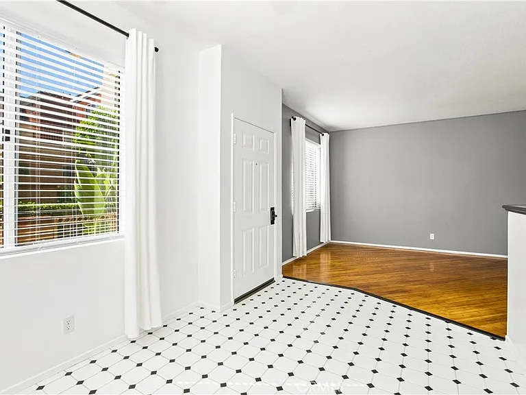 14 Chapala Ct — Photo 7