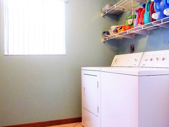 laundry room
