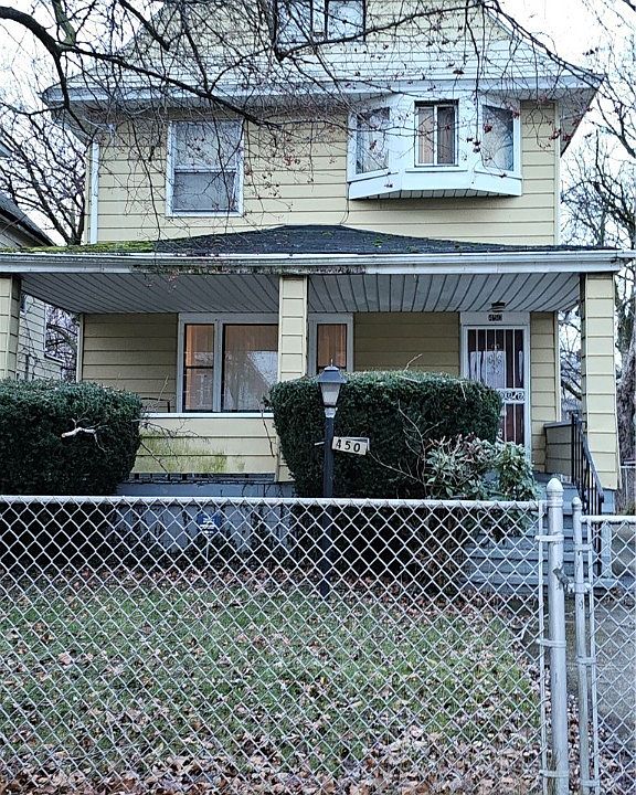 1st image of 450 E 123rd St