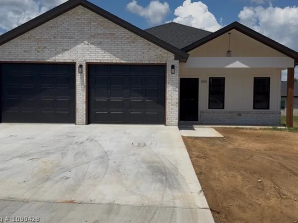 665 Lee Creek Loop, Sallisaw, OK 74955