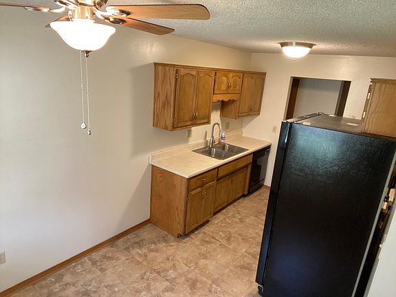 3rd image of 8213 Chas Cir